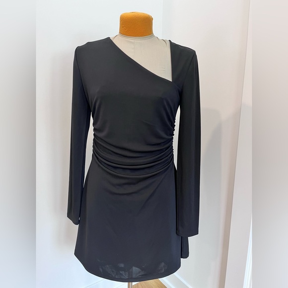 Lovers + friends Penelope black asymmetrical neck long sleeve dress NWT.  Small - Picture 5 of 14